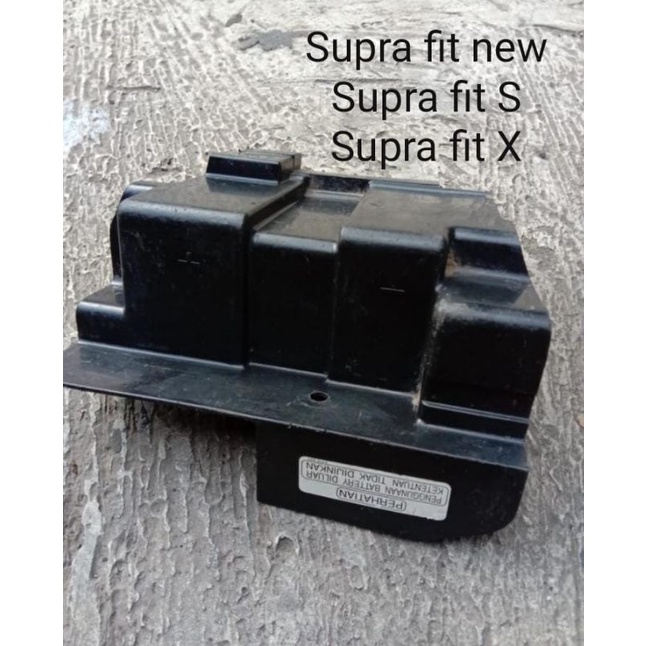 Cover tutup aki accu tutup bagasi Honda Supra fit new Supra fit S Supra fit X ori