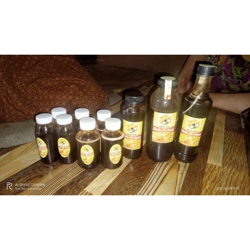 

MADU ASLI DIAMBIL DARI KEBUN SENDIRI