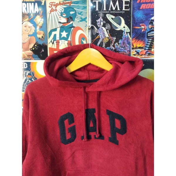 Hoodie gap merah second ori preloved. (bahan sherpa)