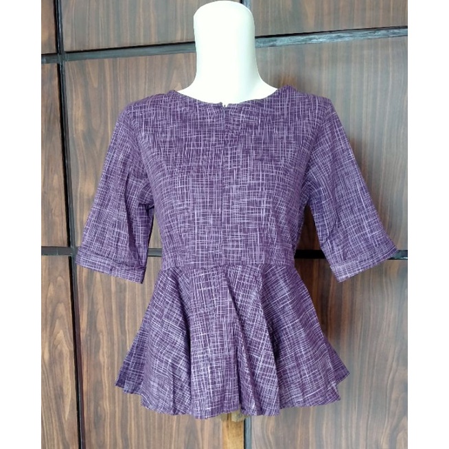 baju atasan wanita cantik.