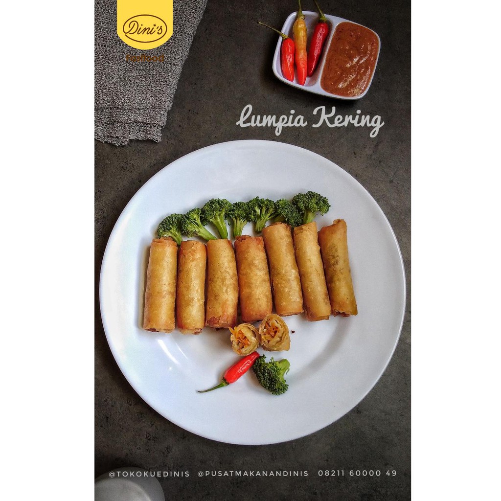 

Lumpiah kering frozen isi 10/pck + sambal kacang