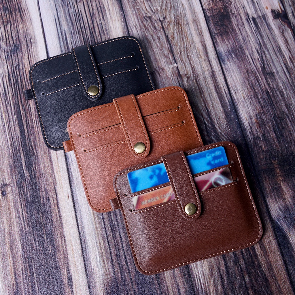 

Produk Elloso Terbaru Dari Kulit Sintetis ID Card Case Kode (ED10)