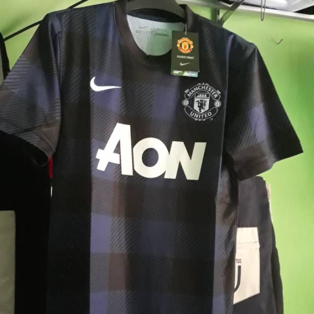 Jersey MU 2012 13 away