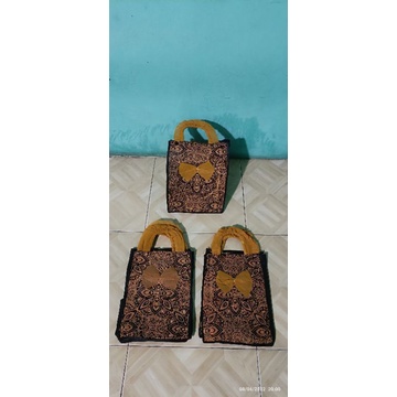 

Tas Hajatan Batik Mewah Ukuran 22