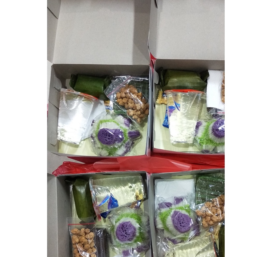 

Kue Kotak