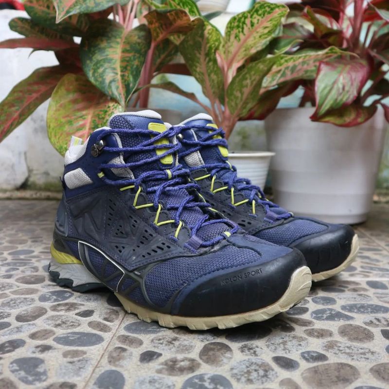 sepatu gunung Kolon Sport mid GTX