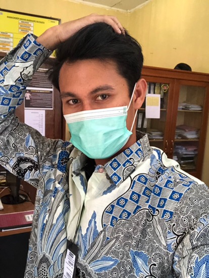 M231 Kemeja Pria Batik Panjang Cream 1671