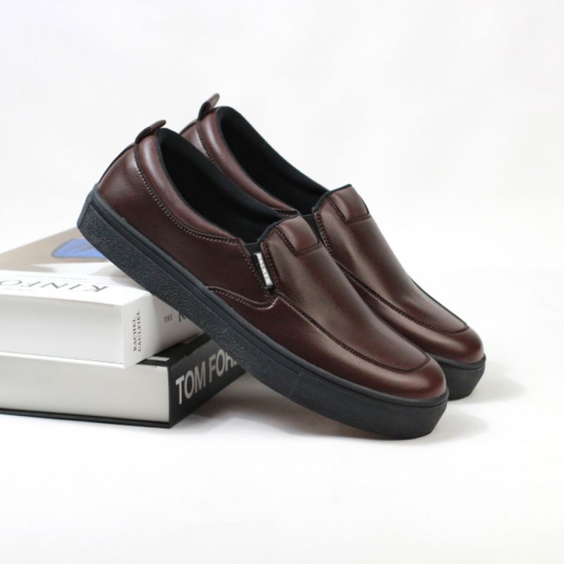 Xshoesbdg.id x Kean Sepatu Slip On Pria Sepatu Casual Pria  Formal Slop Santai Kerja Kuliah Kantor