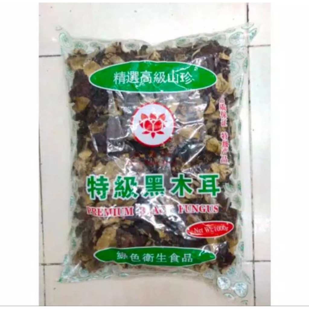 Jamur Kuping Hitam Putih