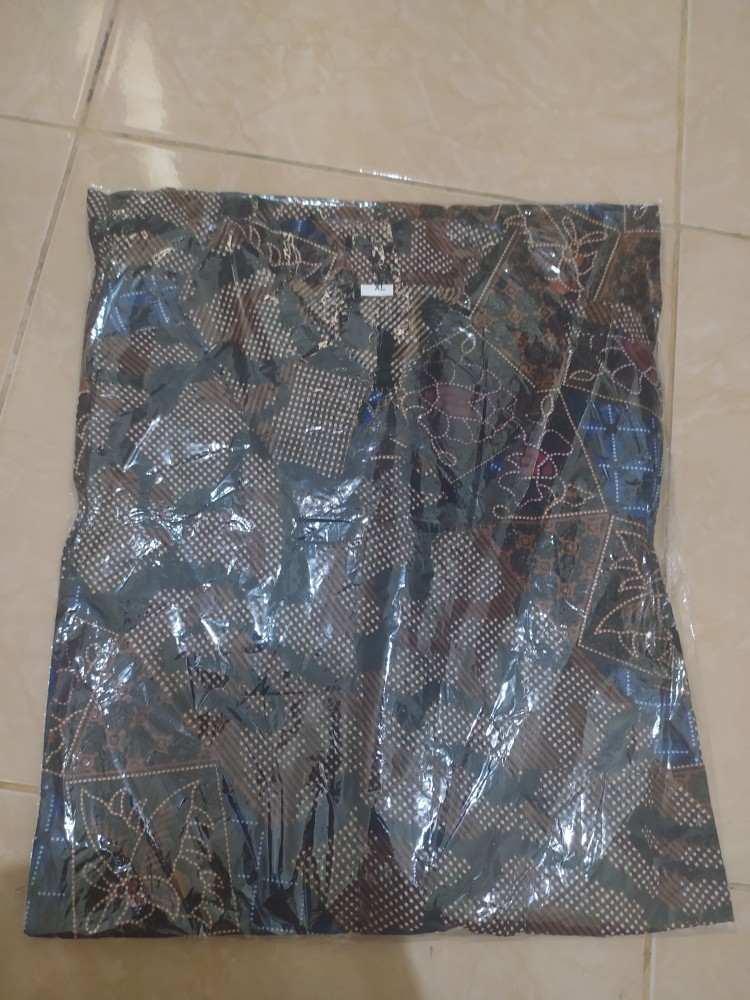 Batik Pasar Sentiling | Bwiyog | Batik Kemeja Pendek Motif Tumplek Bleg Size M L Xl