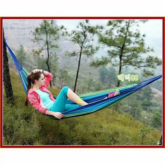 Hammock gantungan ayunan santai