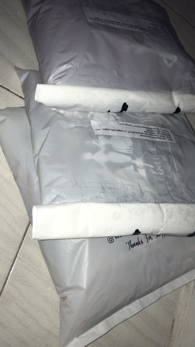 Lembayung.id / Kemeja Batik Lengan Panjang Motif Cacing Gold