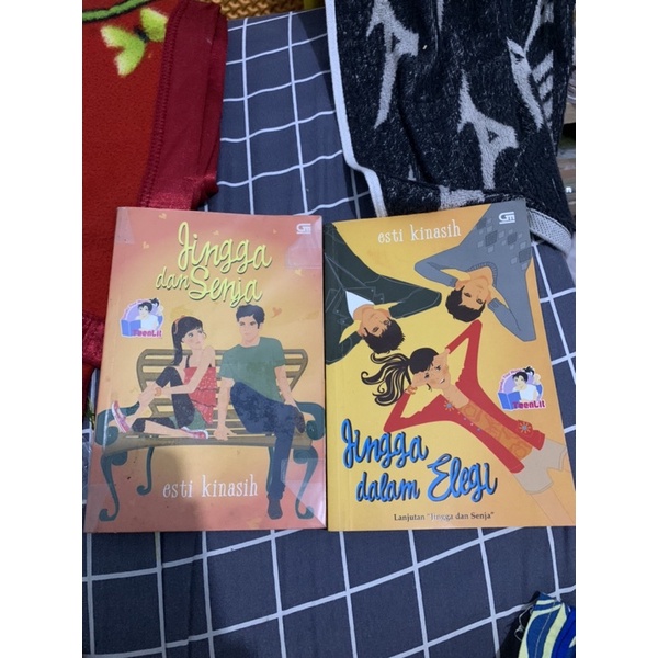 PRELOVED NOVEL JINGGA DAN SENJA, JINGGA DALAM ELEGI