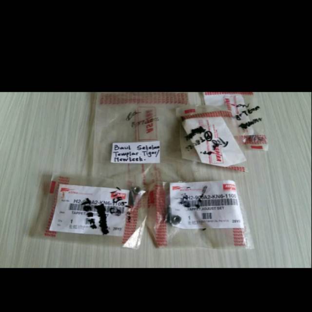 Mur baut setelan klep pelatuk templar Honda Tiger 2000 GL Pro Neo Tech Megapro Original Aspira
