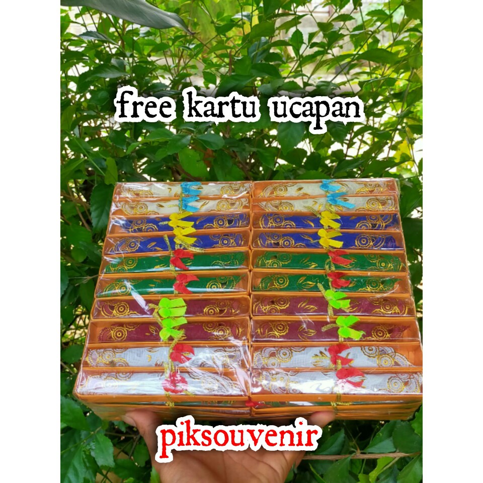 Souvenir Pernikahan Tatakan Gelas Box Mika ( ISI 50PCS )