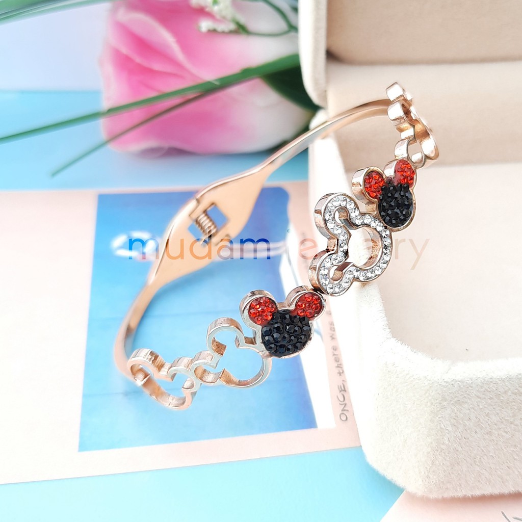 Gelang Bangle Titanium Karakter Mickey And Minnie Warna Rose Gold, Gold dan Silver