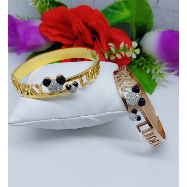 Gelang Titanium Lucky Permata 1057