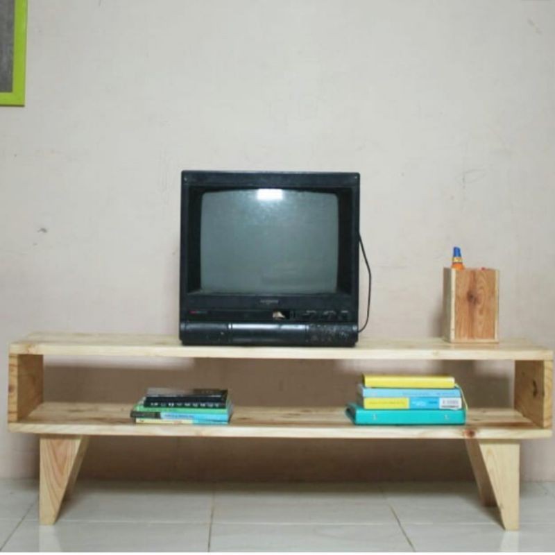 Meja TV Kayu Pinus Jati Belanda / TV Stand