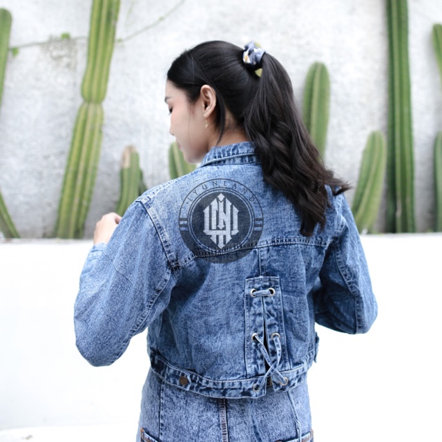 KAYANA JAKET JEANS CROP WANITA Tali Belakang