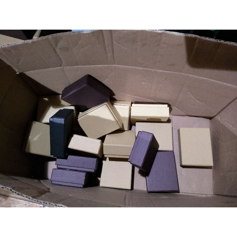 

box kuku 9x7x3cm