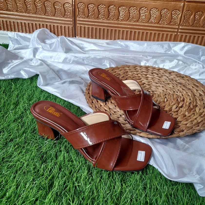 Sandal heels wanita hak tahu 5 cm strap silang HB-05