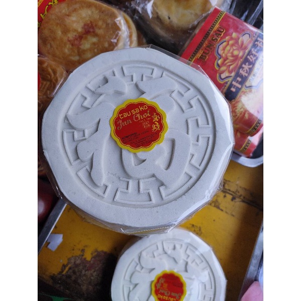 Tausa koh / kue bulan koh isi kacang hijau