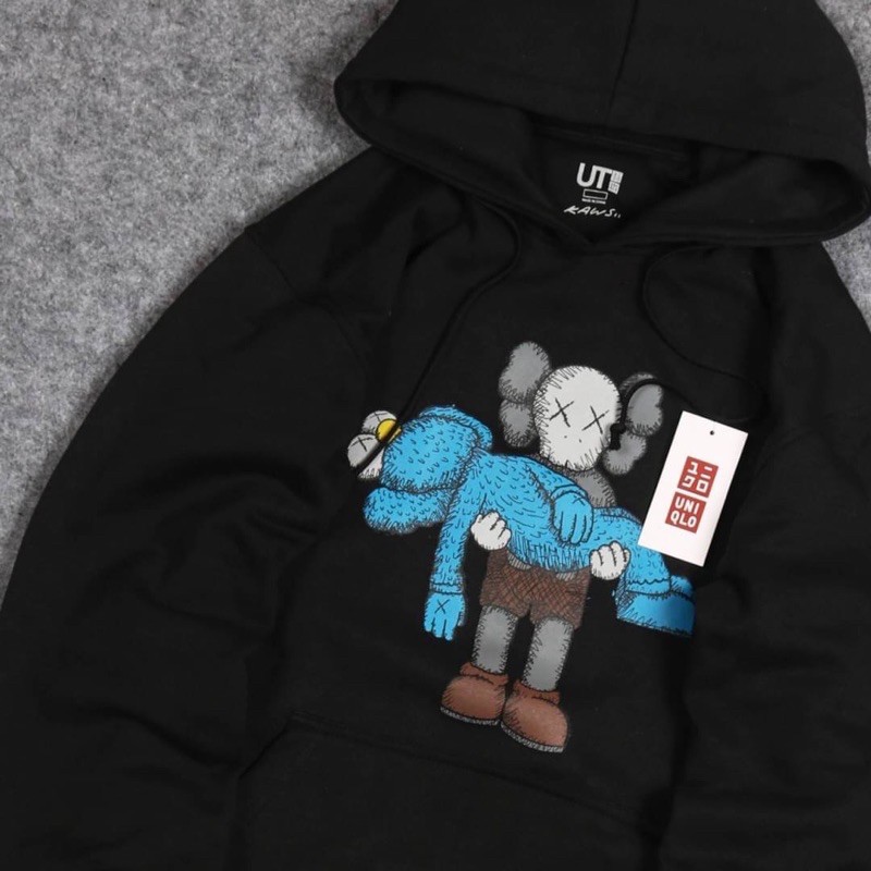 HOODIE UNIQLO X KAWS