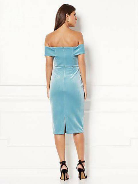 Eva mendes babyblue velvet midi dress mewah