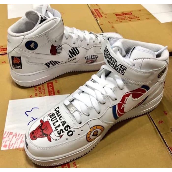 Terlaris  Nike Air Force 1 07 MID NBA x Supreme White PK Original Perfect Kicks