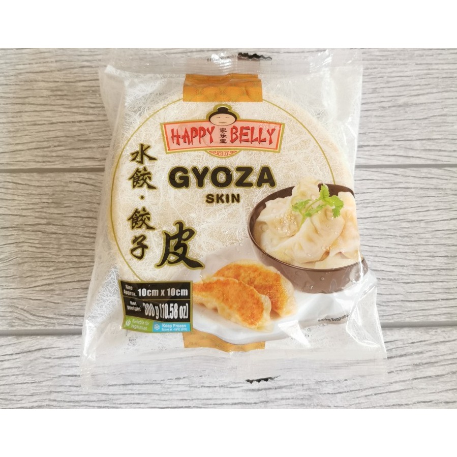 

FROZEN GYOZA SKIN HAPPY BELLY 300GR KULIT SIOMAY DUMPLING HALAL