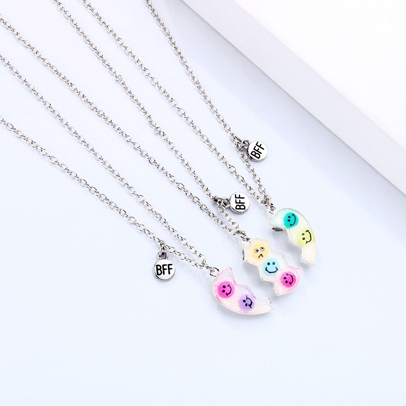 3pcs / Set Kalung Liontin Enamel Magnetik Motif Happy Face Smily Untuk Pria Dan Wanita