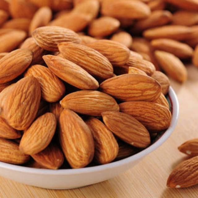 

KACANG ALMOND NATURAL