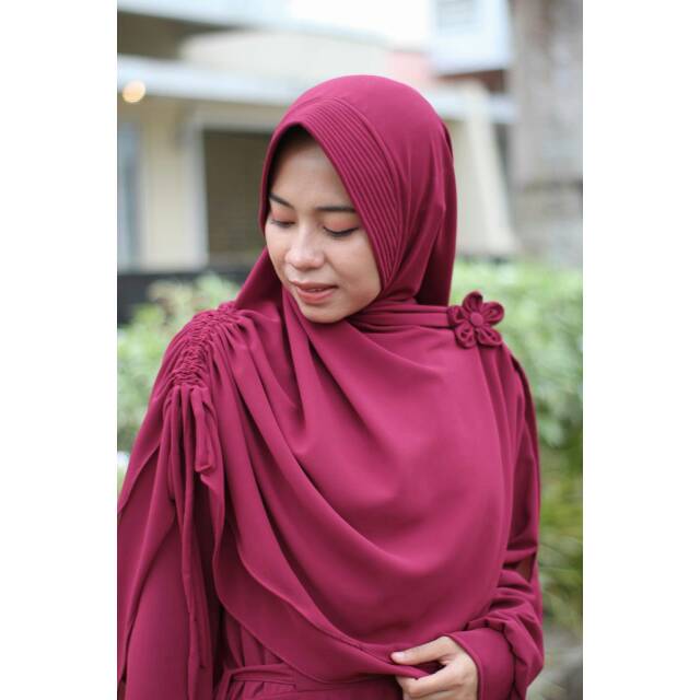 Hijab syari/ kerudung instan / khimar / jilbab / merah maroon