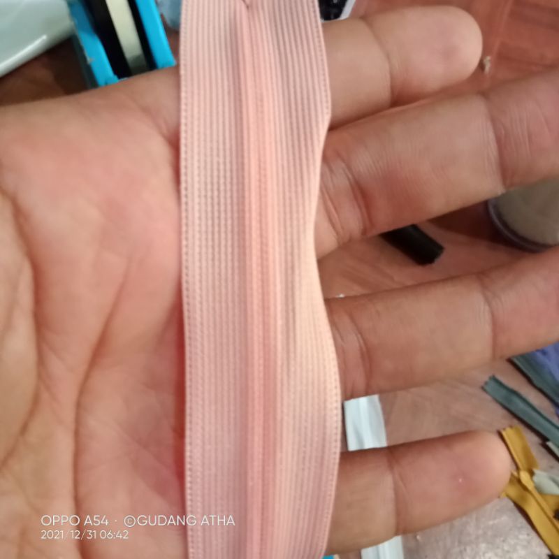 12pcs Sleting Resleting Jepang Invisible Zipper Gamis  25cm /10 inch Lusinan Grosir Murah Berkualitas-Salem