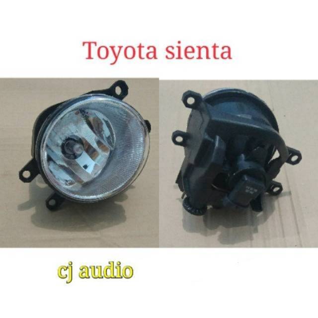 Fog lamp foglamp Toyota sienta E G V Q 2016 2017 2018 2019