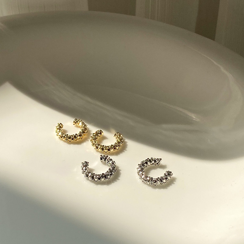 Roselife 2pcs Anting Klip Tanpa Tindik Bentuk Roda Gigi Kecil Untuk Wanita