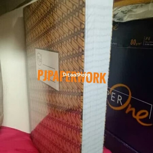 

Buku Folio Hard Cover 500 Lembar Bergaris Ria 097