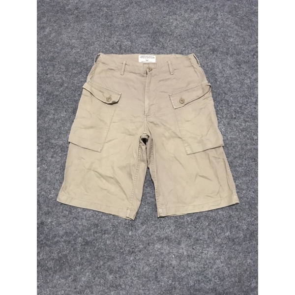 celana pendek avirex