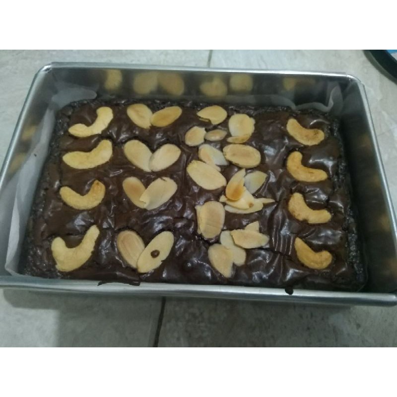 

Fudgy Brownies Ukuran 15x10 (Small)