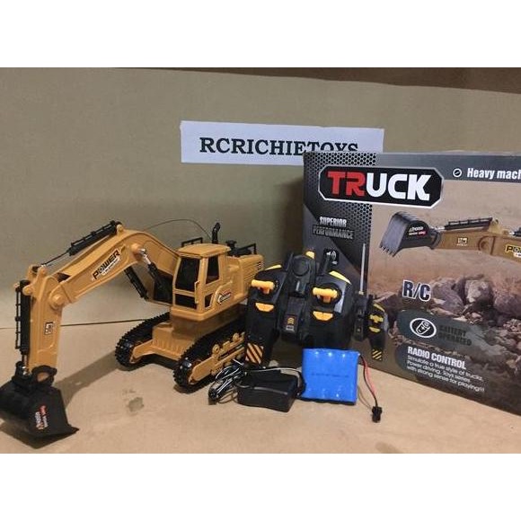 RC Excavator
