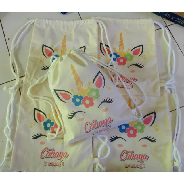 

Tas souvenir ultah ransel blacu unicorn Uk 30x35 cm