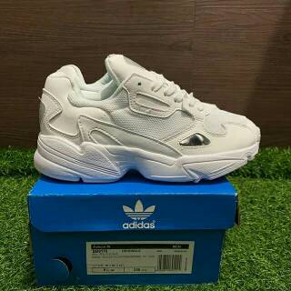 adidas magmur runner cloud white
