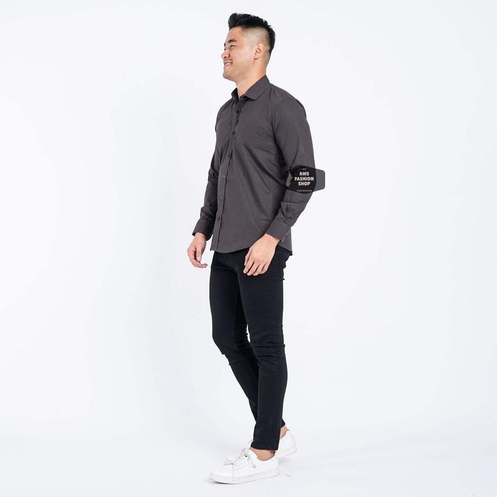 Kemeja Pria Lengan Panjang Polos Cowok Abu - Abu Tua Dark Grey Casual Slimfit 3272