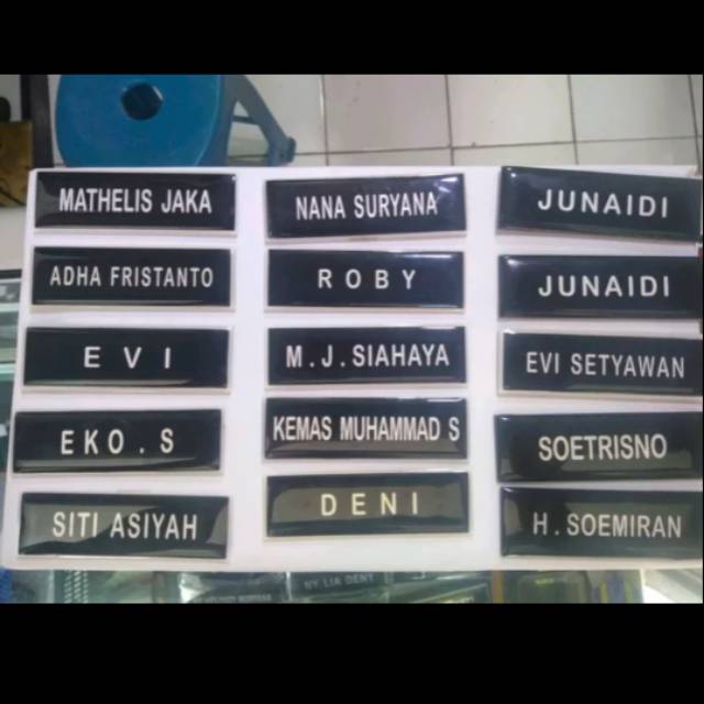 

Papan Nama/ name tage / Nama dada