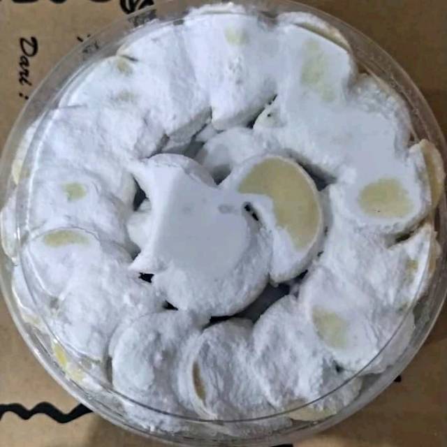 

Kue Putri salju