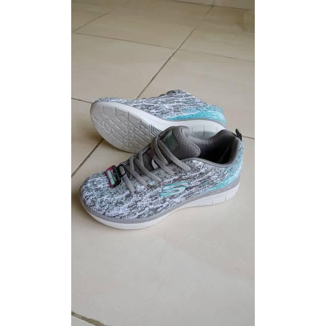 Sepatu Original Skechers Synergy Woman