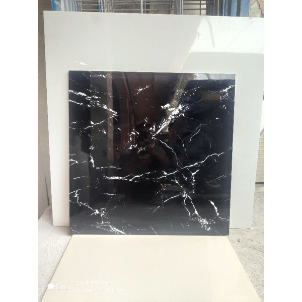 Granit Lantai 60x60 Hitam corak putih Glazed Polizhed By TORCH Kw1