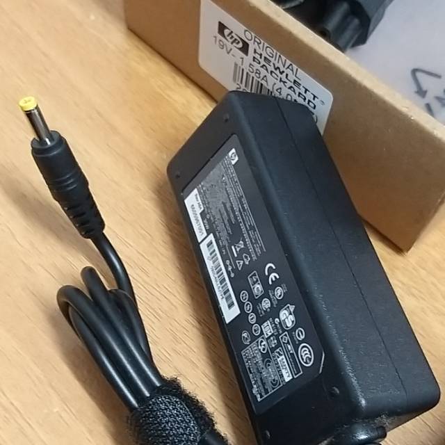 Charger Adaptor Netbook Laptop Hp Mini 110 210 Pavilion 10 19V 1.58A Original