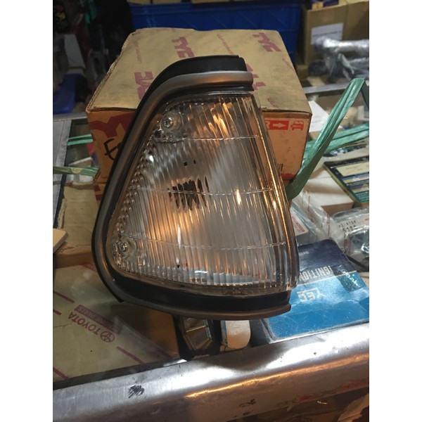 lampu sen  lampu samping starlet EP70 EP71 thn 8488
