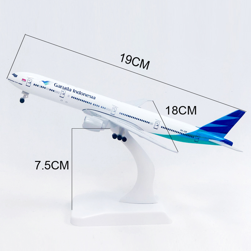 Garuda Indonesia Boeing 777 Model Pesawat Terbang B777 Bahan Metal Diecast 20CM